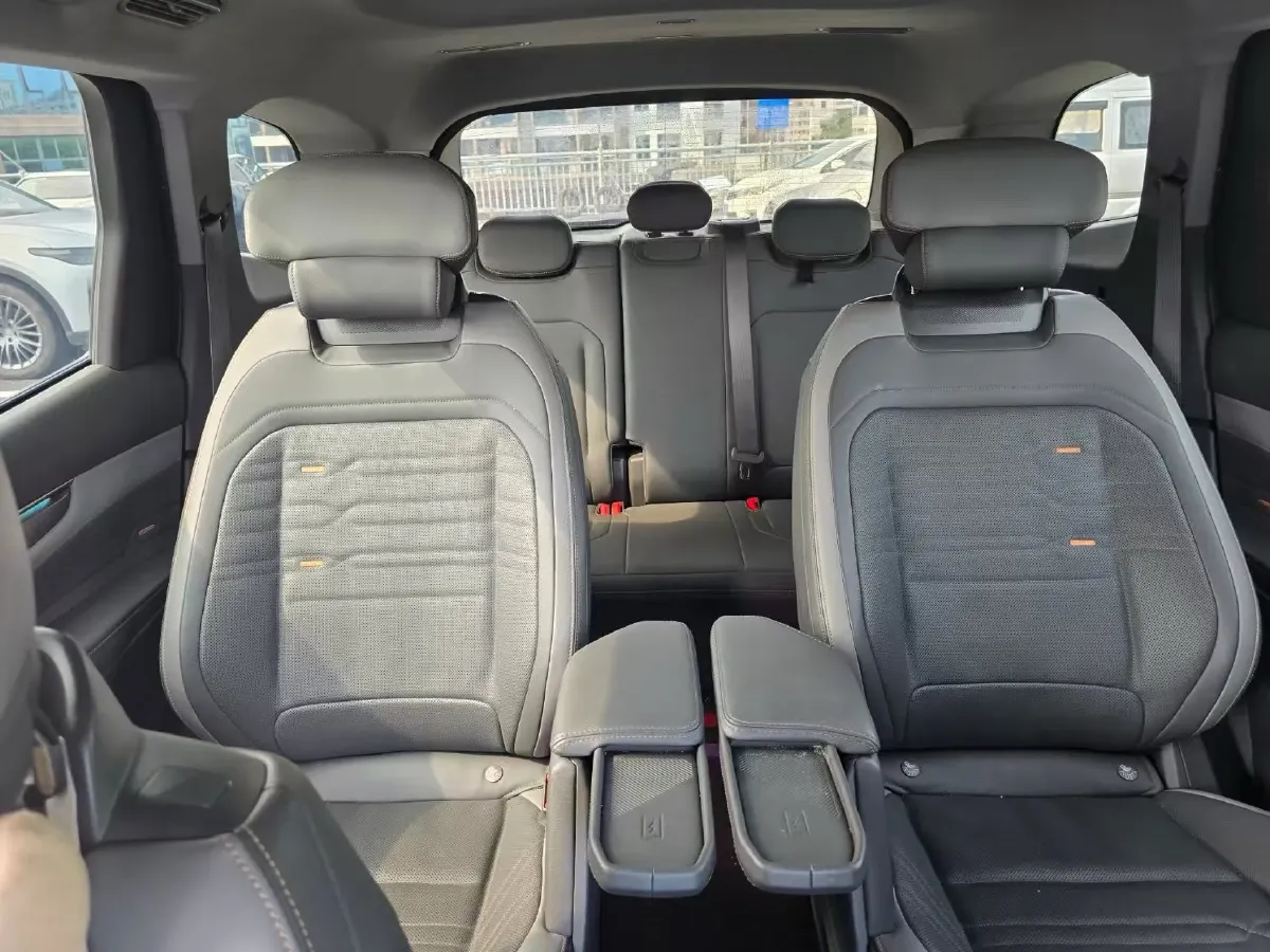 2023 Ford Edge 2.0T 275HP L4 E-CVT Hybrid,autocango,china used car exporter,china ev exporter,chinese used car exporter,chinese used ev exporter