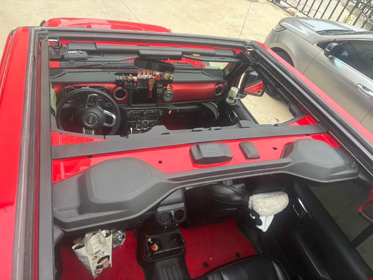 2019 Jeep Wrangler 2.0T 266HP L4 8AT,autocango,china used car exporter,china ev exporter,chinese used car exporter,chinese used ev exporter