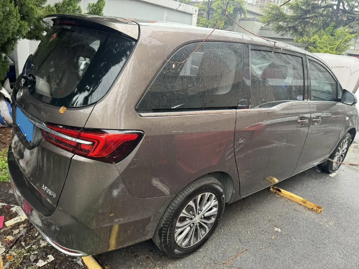 2021 Buick GL8 2.0T 237HP L4 9AT,autocango,china used car exporter,china ev exporter,chinese used car exporter,chinese used ev exporter