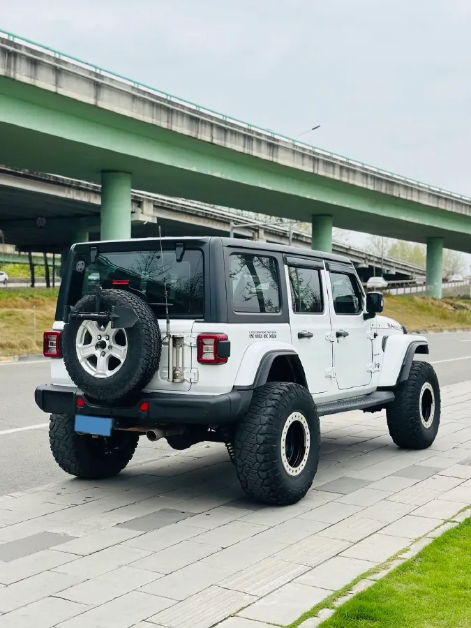 2019 Jeep Wrangler 2.0T 266HP L4 8AT,autocango,china used car exporter,china ev exporter,chinese used car exporter,chinese used ev exporter