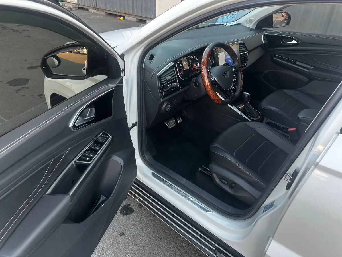 2022 Jetta VS7 1.4T 150HP L4 6AT,autocango,china used car exporter,china ev exporter,chinese used car exporter,chinese used ev exporter