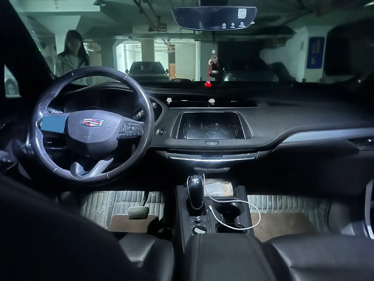 2020 Cadillac XT4 2.0T 241HP L4 9AT,autocango,china used car exporter,china ev exporter,chinese used car exporter,chinese used ev exporter