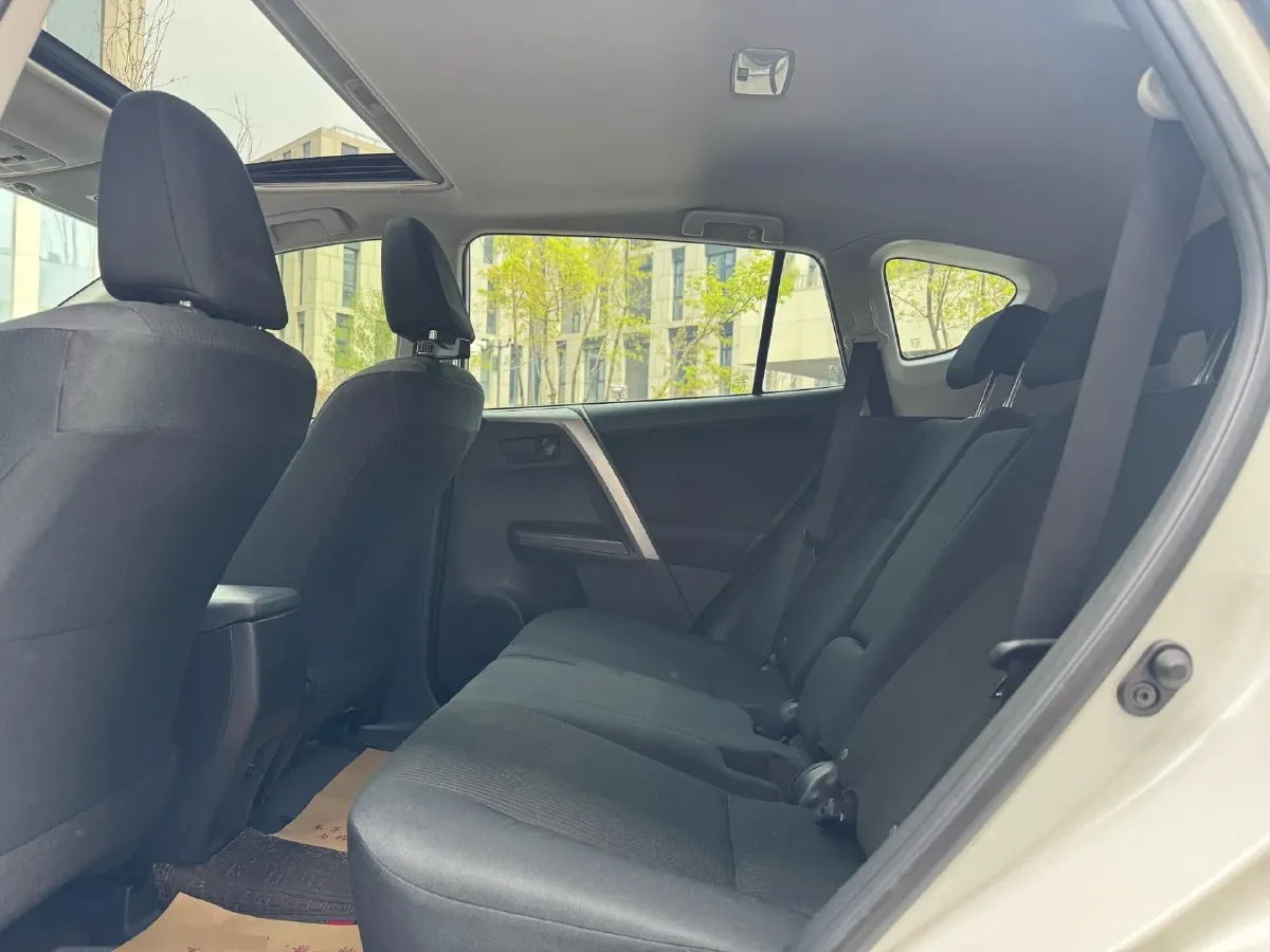 2019 Toyota Camry 2.0L 178HP L4 CVT,autocango,china used car exporter,china ev exporter,chinese used car exporter,chinese used ev exporter