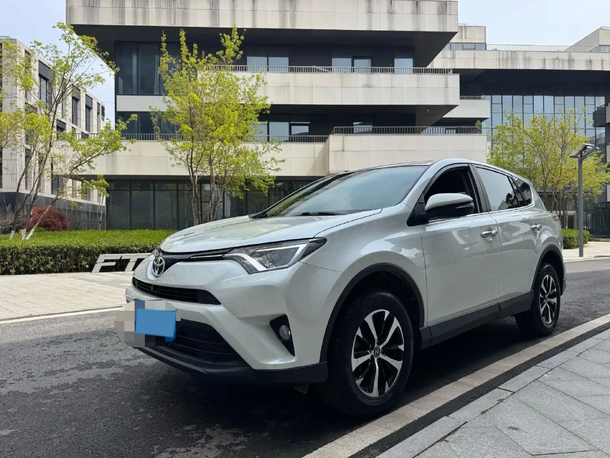 2019 Toyota Camry 2.0L 178HP L4 CVT,autocango,china used car exporter,china ev exporter,chinese used car exporter,chinese used ev exporter