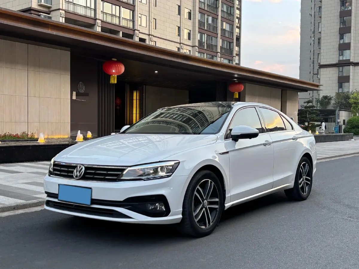 2019 Volkswagen Passat 1.4T 150HP L4 7DCT,autocango,china used car exporter,china ev exporter,chinese used car exporter,chinese used ev exporter