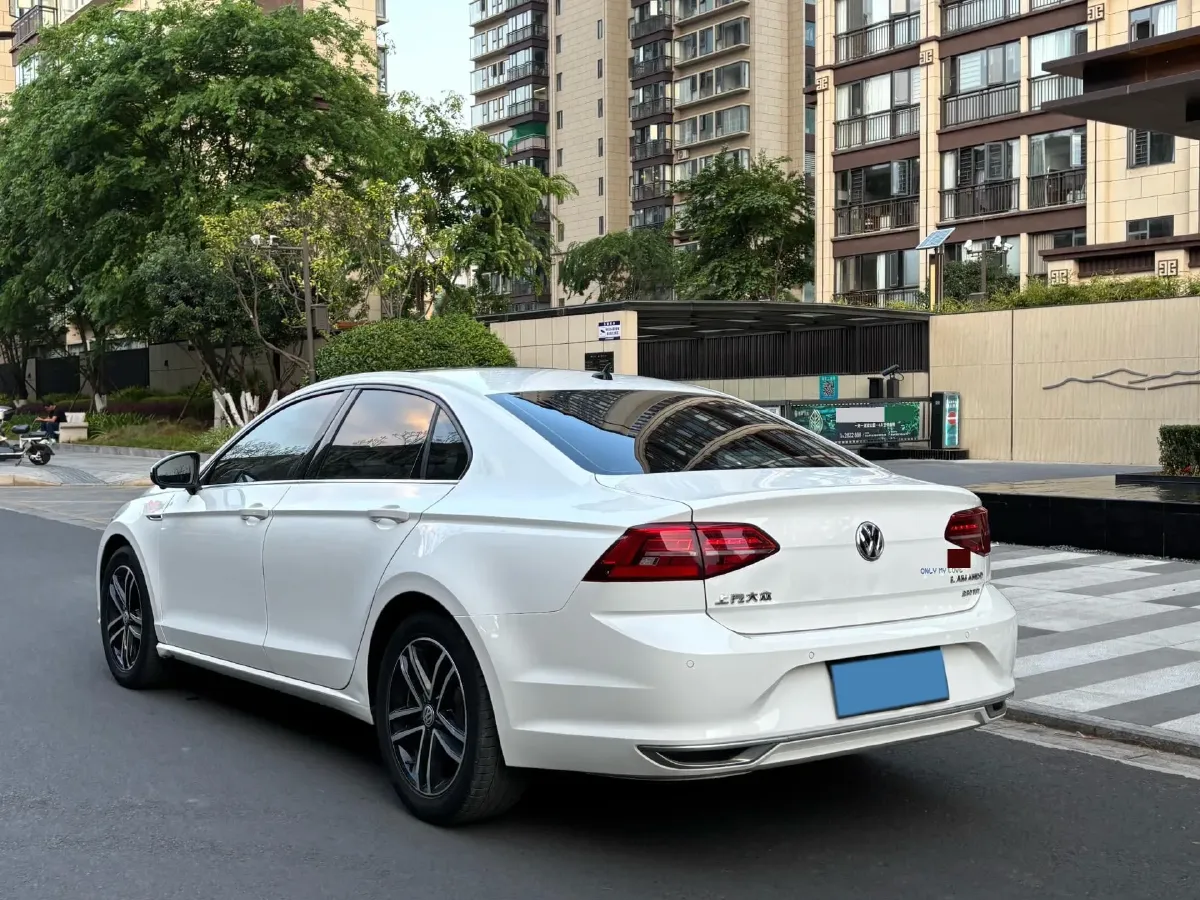 2019 Volkswagen Passat 1.4T 150HP L4 7DCT,autocango,china used car exporter,china ev exporter,chinese used car exporter,chinese used ev exporter