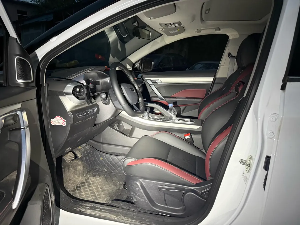 2021 Geely Coolray 1.4T 141HP L4 6DCT,autocango,china used car exporter,china ev exporter,chinese used car exporter,chinese used ev exporter