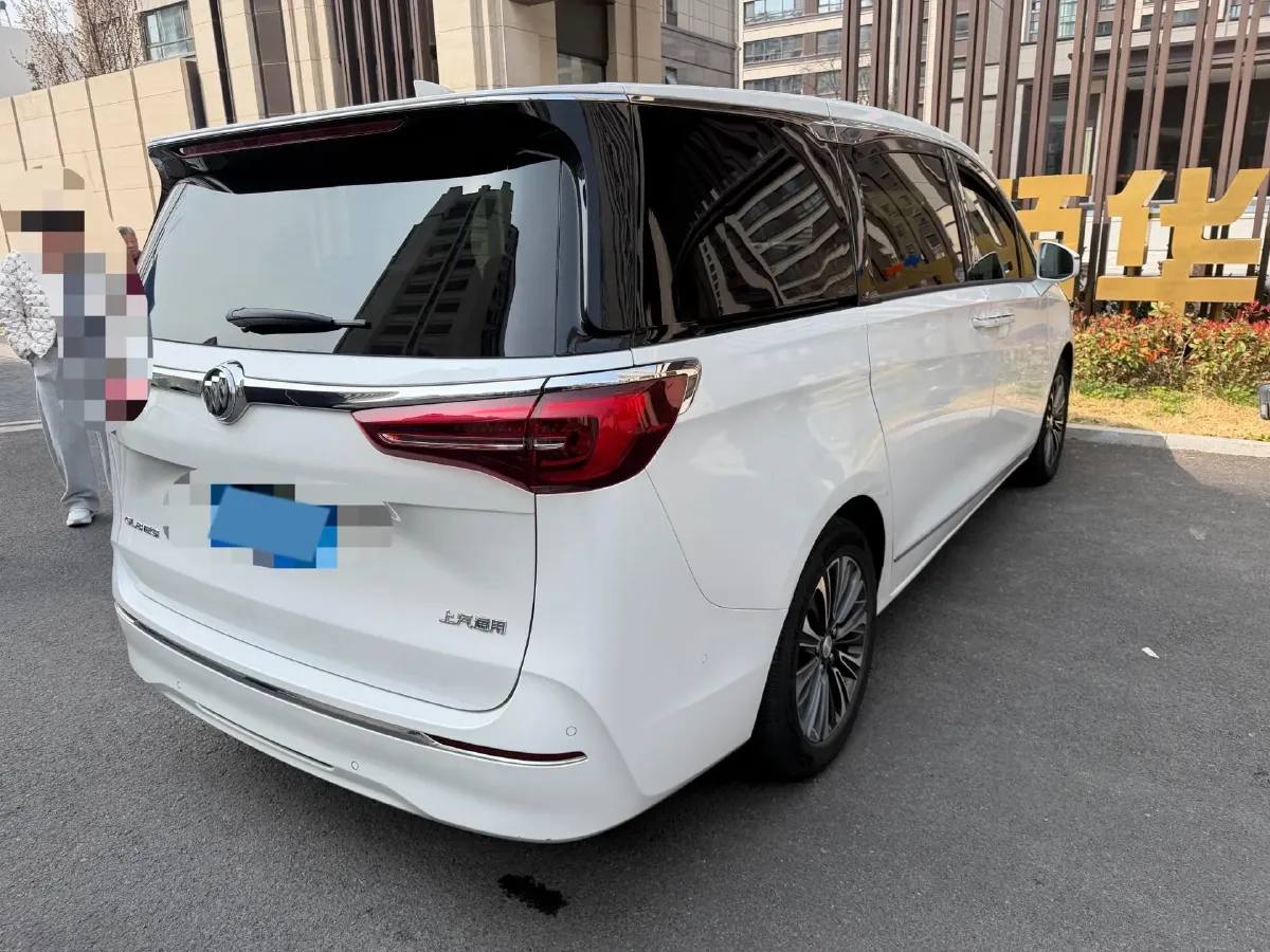 2021 Buick GL8 2.0T 237HP L4 9AT,autocango,china used car exporter,china ev exporter,chinese used car exporter,chinese used ev exporter