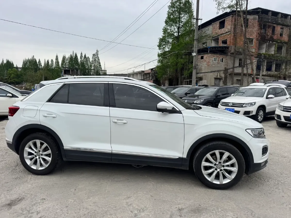 2019 Volkswagen T-Roc 1.4T 131HP L4 7DCT,autocango,china used car exporter,china ev exporter,chinese used car exporter,chinese used ev exporter