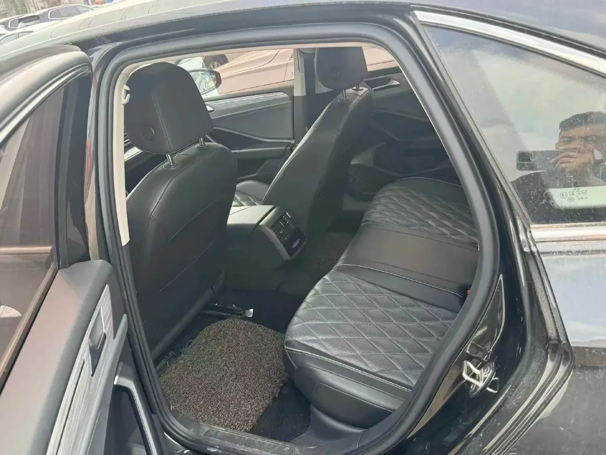 2023 Volkswagen Sagitar 1.2T 116HP L4 7DCT,autocango,china used car exporter,china ev exporter,chinese used car exporter,chinese used ev exporter