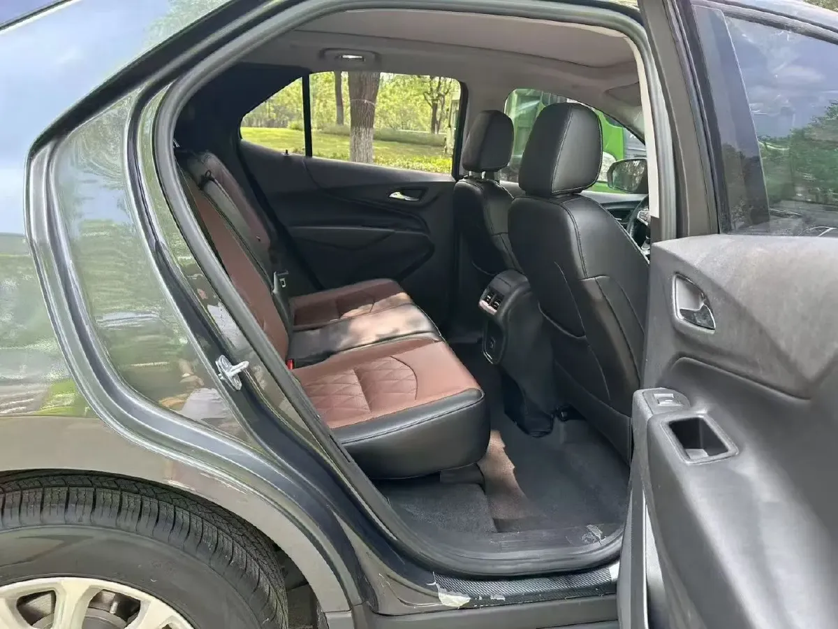 2018 Chevrolet Equinox 1.5T 180HP L4 6AT,autocango,china used car exporter,china ev exporter,chinese used car exporter,chinese used ev exporter