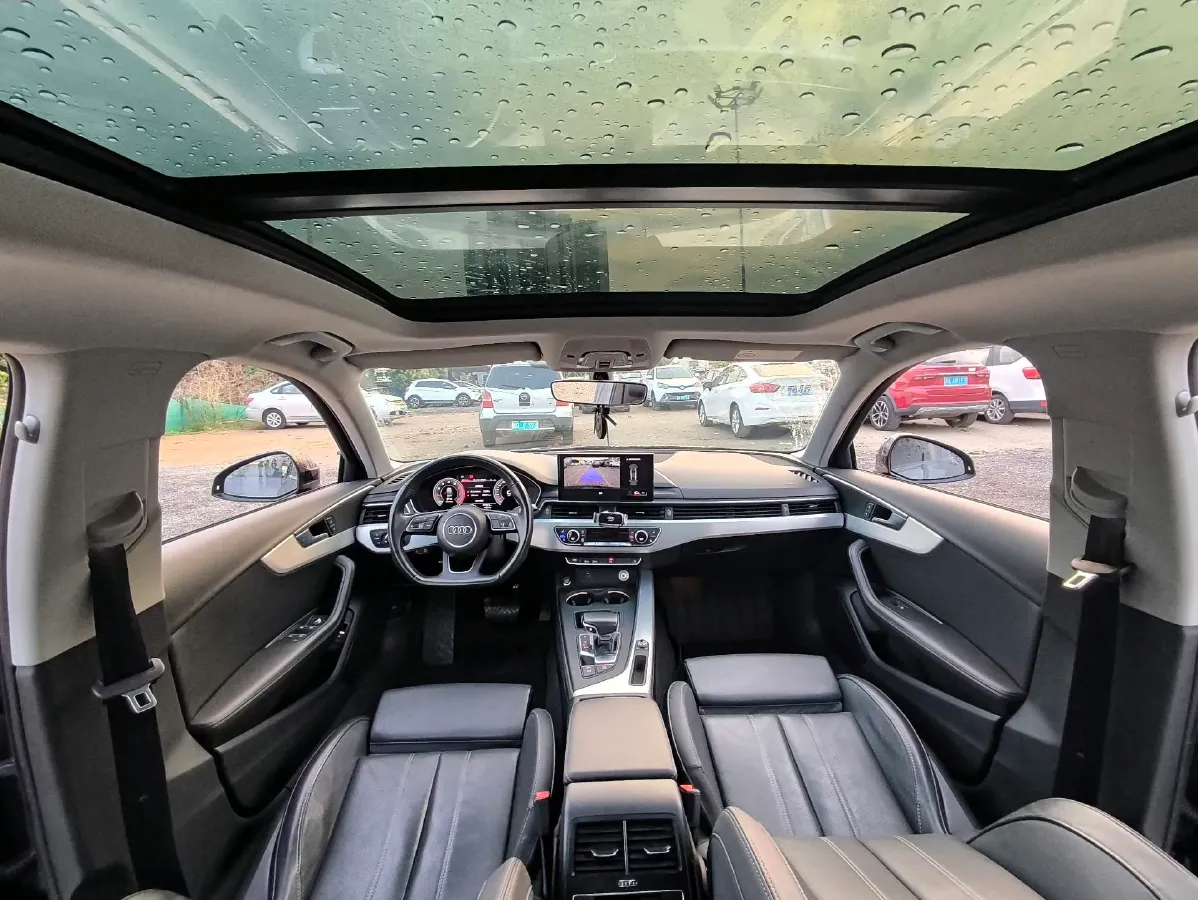 2022 Audi A4L 2.0T 190HP L4 7DCT,autocango,china used car exporter,china ev exporter,chinese used car exporter,chinese used ev exporter