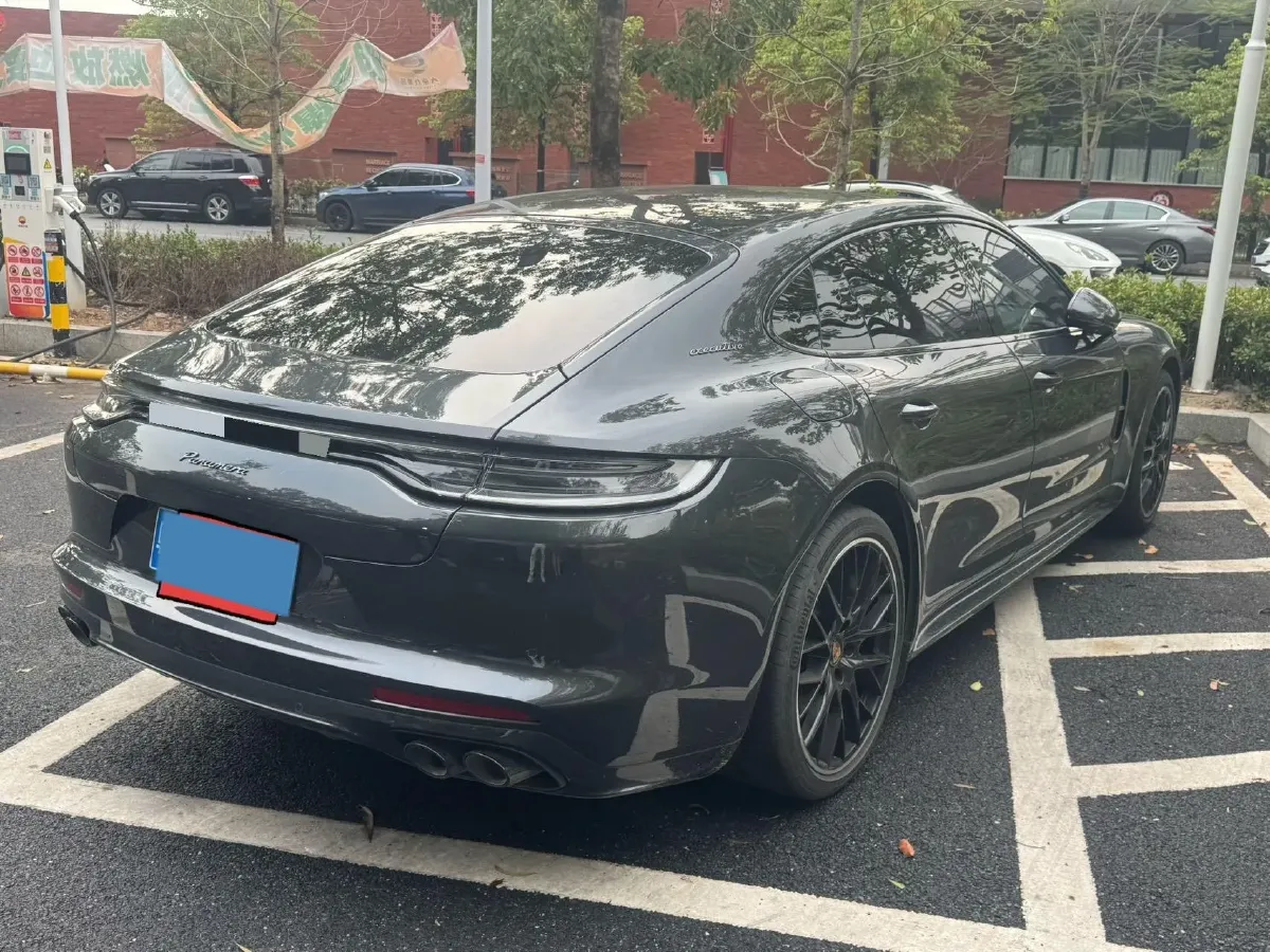 2023 Porsche Panamera 2.9T 330HP V6 8DCT,autocango,china used car exporter,china ev exporter,chinese used car exporter,chinese used ev exporter