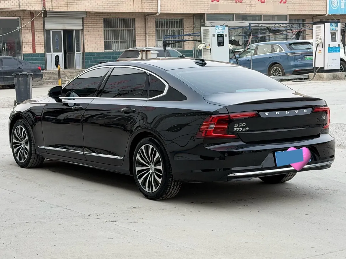 2024 Volvo S90 2.0T 250HP L4 8AT,autocango,china used car exporter,china ev exporter,chinese used car exporter,chinese used ev exporter