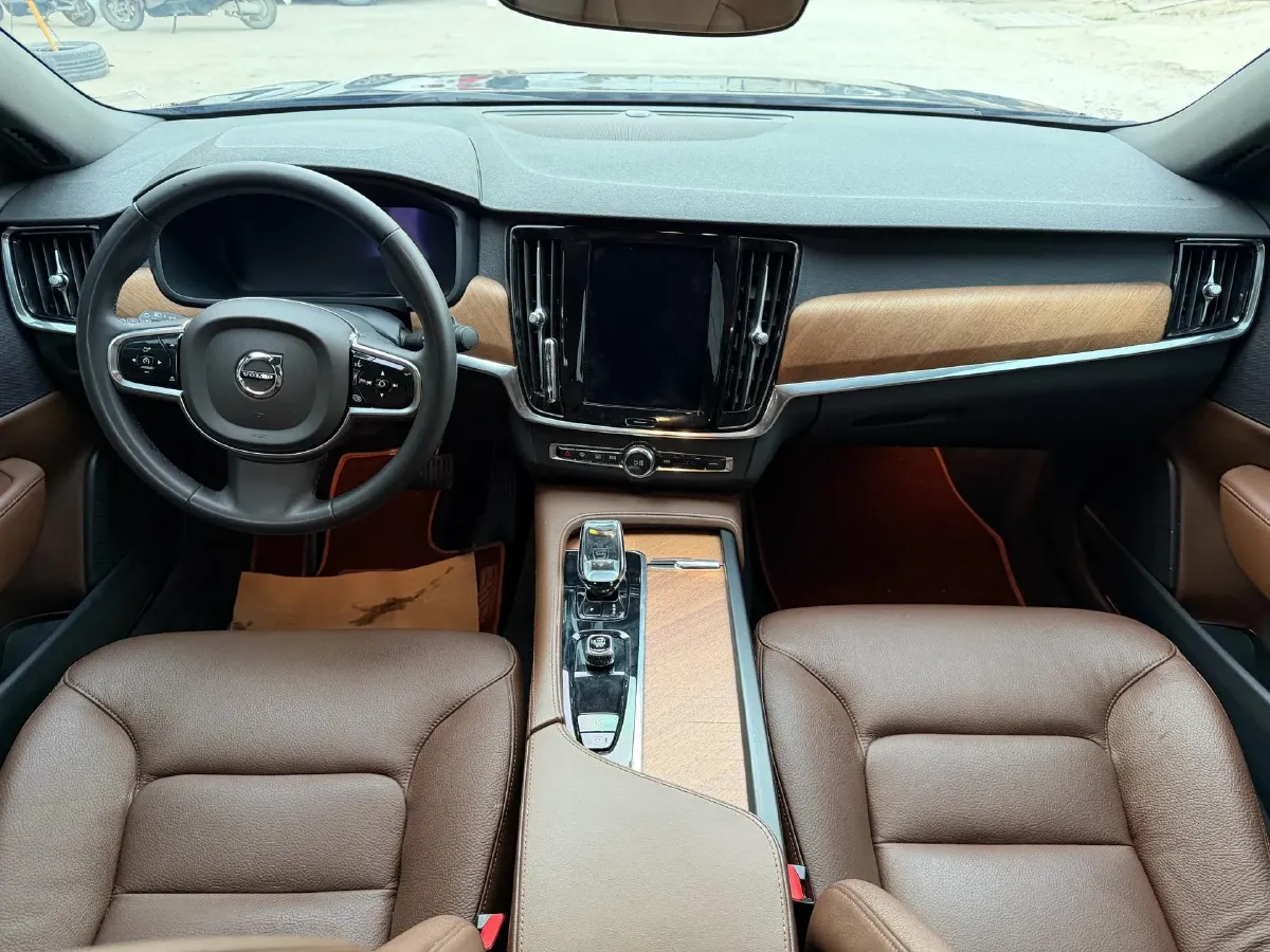 2024 Volvo S90 2.0T 250HP L4 8AT,autocango,china used car exporter,china ev exporter,chinese used car exporter,chinese used ev exporter