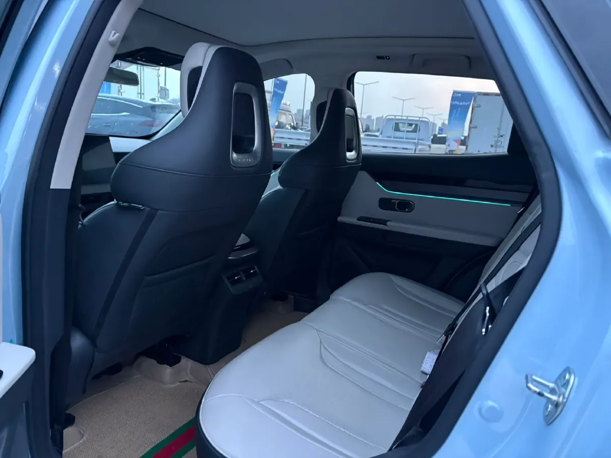 2022 Jetour DASHING 1.6T 197HP L4 7DCT,autocango,china used car exporter,china ev exporter,chinese used car exporter,chinese used ev exporter