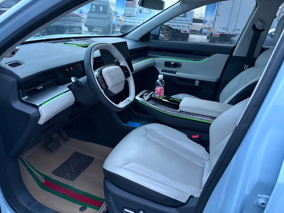 2022 Jetour DASHING 1.6T 197HP L4 7DCT,autocango,china used car exporter,china ev exporter,chinese used car exporter,chinese used ev exporter