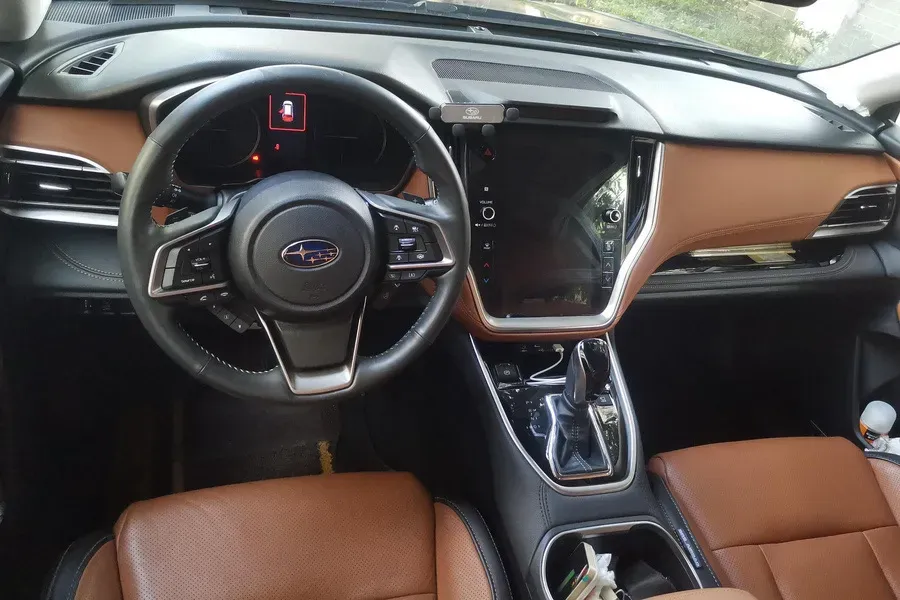 2021 Subaru Outback 2.5L 169HP H4 CVT,autocango,china used car exporter,china ev exporter,chinese used car exporter,chinese used ev exporter