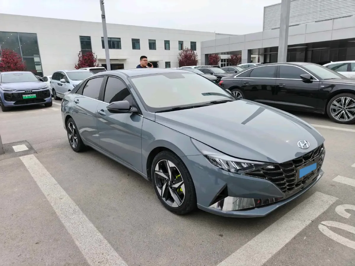 2021 Hyundai Elantra 1.5L 115HP L4 CVT,autocango,china used car exporter,china ev exporter,chinese used car exporter,chinese used ev exporter