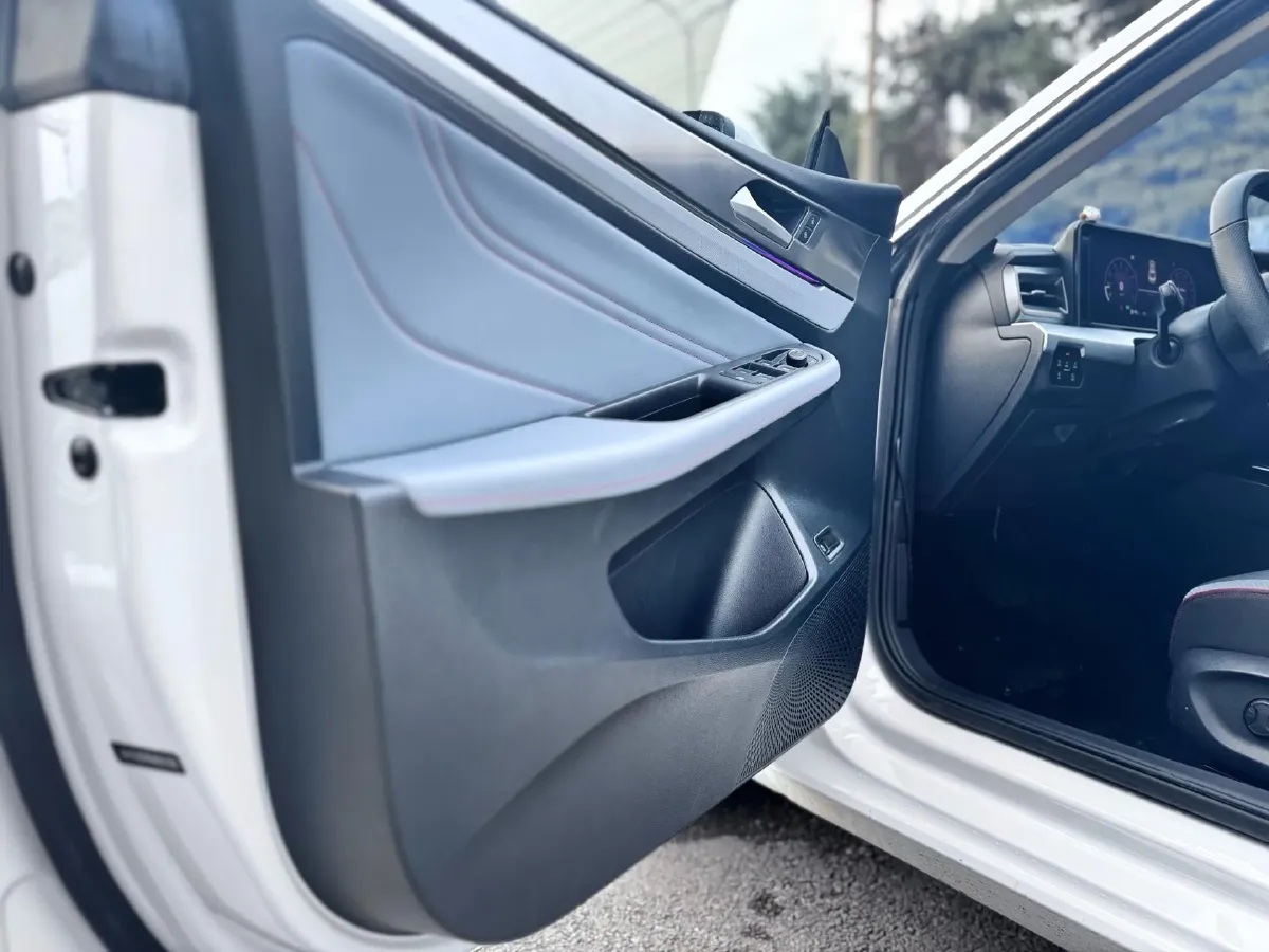 2022 Exceed TXL 2.0T 261HP L4 7DCT,autocango,china used car exporter,china ev exporter,chinese used car exporter,chinese used ev exporter