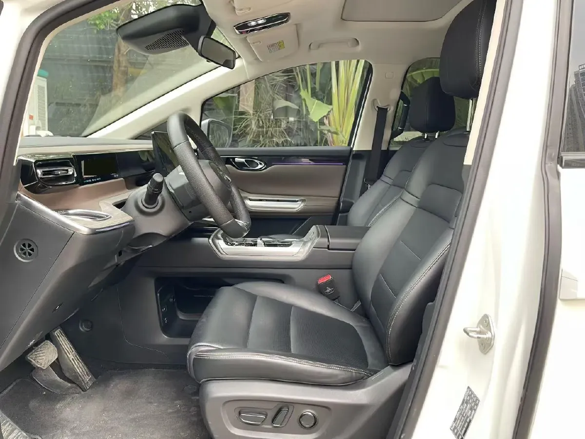 2024 GAC Trumpchi E8 2.0L 140HP L4 2DHT PHEV 25.57KWH,autocango,china used car exporter,china ev exporter,chinese used car exporter,chinese used ev exporter