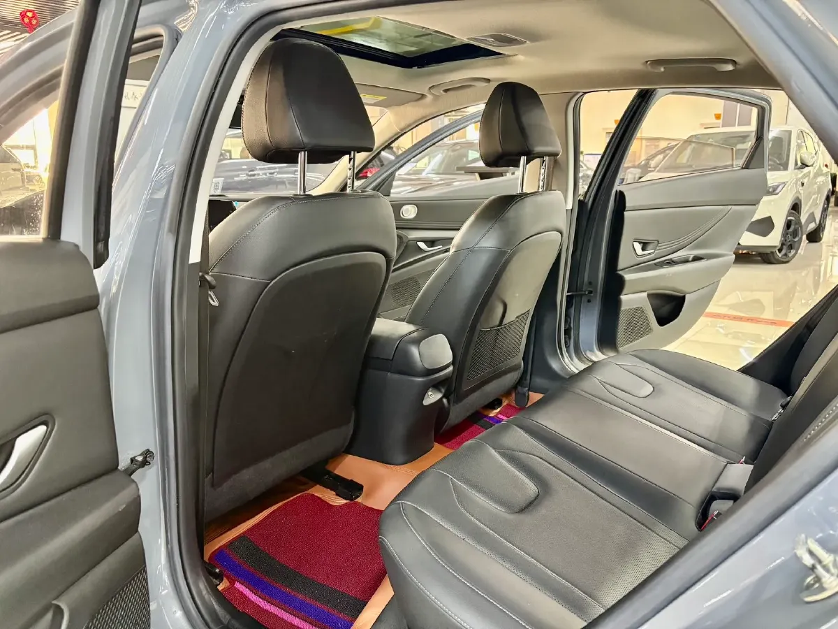 2021 Hyundai Elantra 1.5L 115HP L4 CVT,autocango,china used car exporter,china ev exporter,chinese used car exporter,chinese used ev exporter