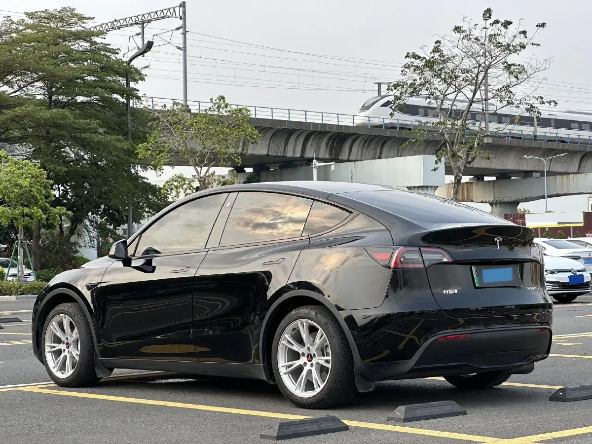 2022 Tesla Model Y BEV 60KWH,autocango,china used car exporter,china ev exporter,chinese used car exporter,chinese used ev exporter