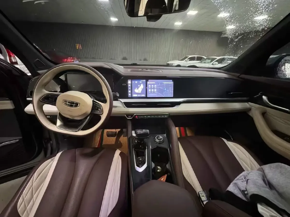 2021 Geely Monjaro 2.0T 218HP L4 7DCT,autocango,china used car exporter,china ev exporter,chinese used car exporter,chinese used ev exporter