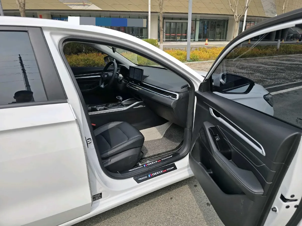 2025 Geely Emgrand 1.5L 127HP L4 CVT,autocango,china used car exporter,china ev exporter,chinese used car exporter,chinese used ev exporter