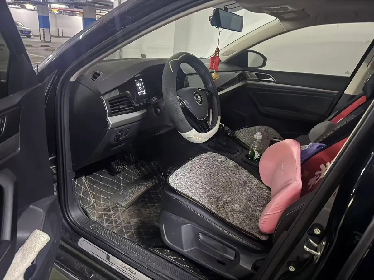 2019 Volkswagen Lavida 1.5L 113HP L4 6AT,autocango,china used car exporter,china ev exporter,chinese used car exporter,chinese used ev exporter