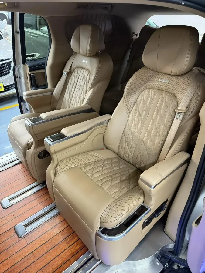 2020 Buick GL8 2.0T 237HP L4 9AT,autocango,china used car exporter,china ev exporter,chinese used car exporter,chinese used ev exporter