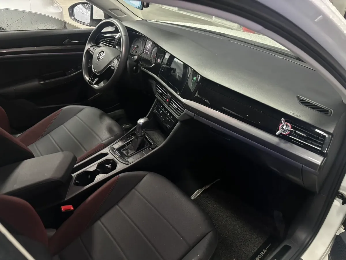 2021 Volkswagen Bora 1.5L 113HP L4 6AT,autocango,china used car exporter,china ev exporter,chinese used car exporter,chinese used ev exporter