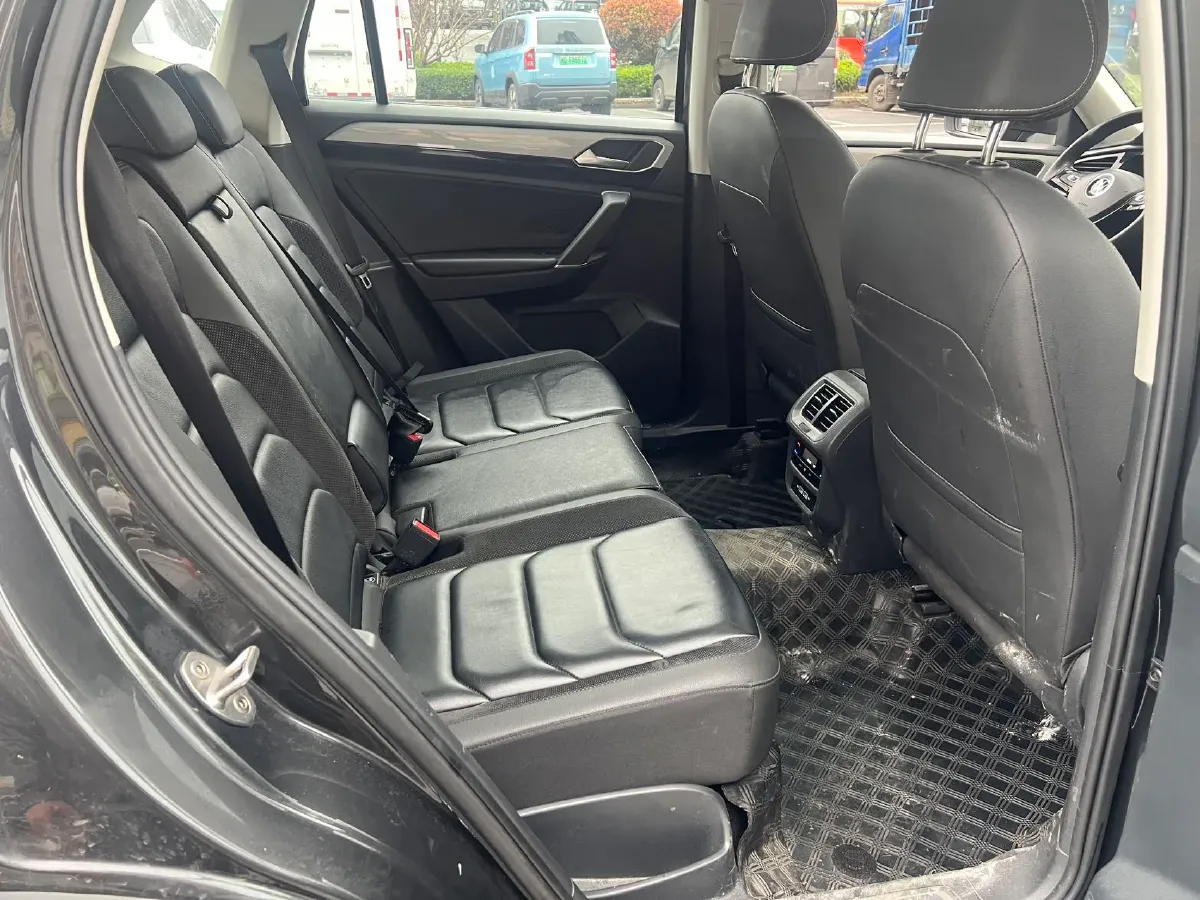 2021 Volkswagen Tayron 2.0T 186HP L4 7DCT,autocango,china used car exporter,china ev exporter,chinese used car exporter,chinese used ev exporter