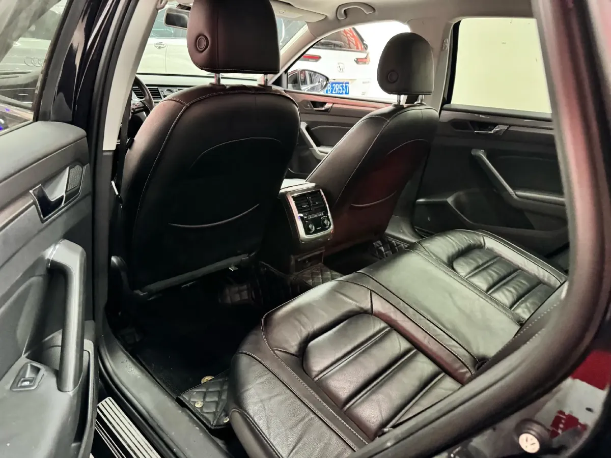 2017 Volkswagen Passat 1.8T 180HP L4 7DCT,autocango,china used car exporter,china ev exporter,chinese used car exporter,chinese used ev exporter