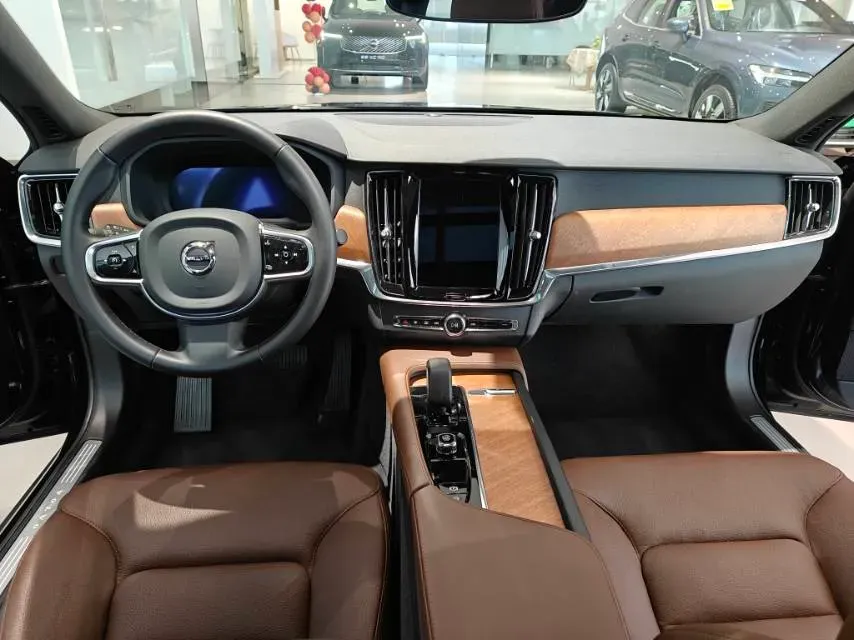 2025 Volvo S90 2.0T 250HP L4 8AT,autocango,china used car exporter,china ev exporter,chinese used car exporter,chinese used ev exporter