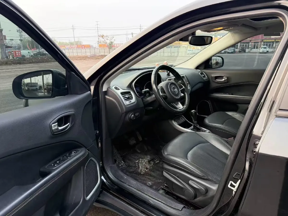 2017 Jeep Compass 1.4T 165HP L4 7DCT,autocango,china used car exporter,china ev exporter,chinese used car exporter,chinese used ev exporter