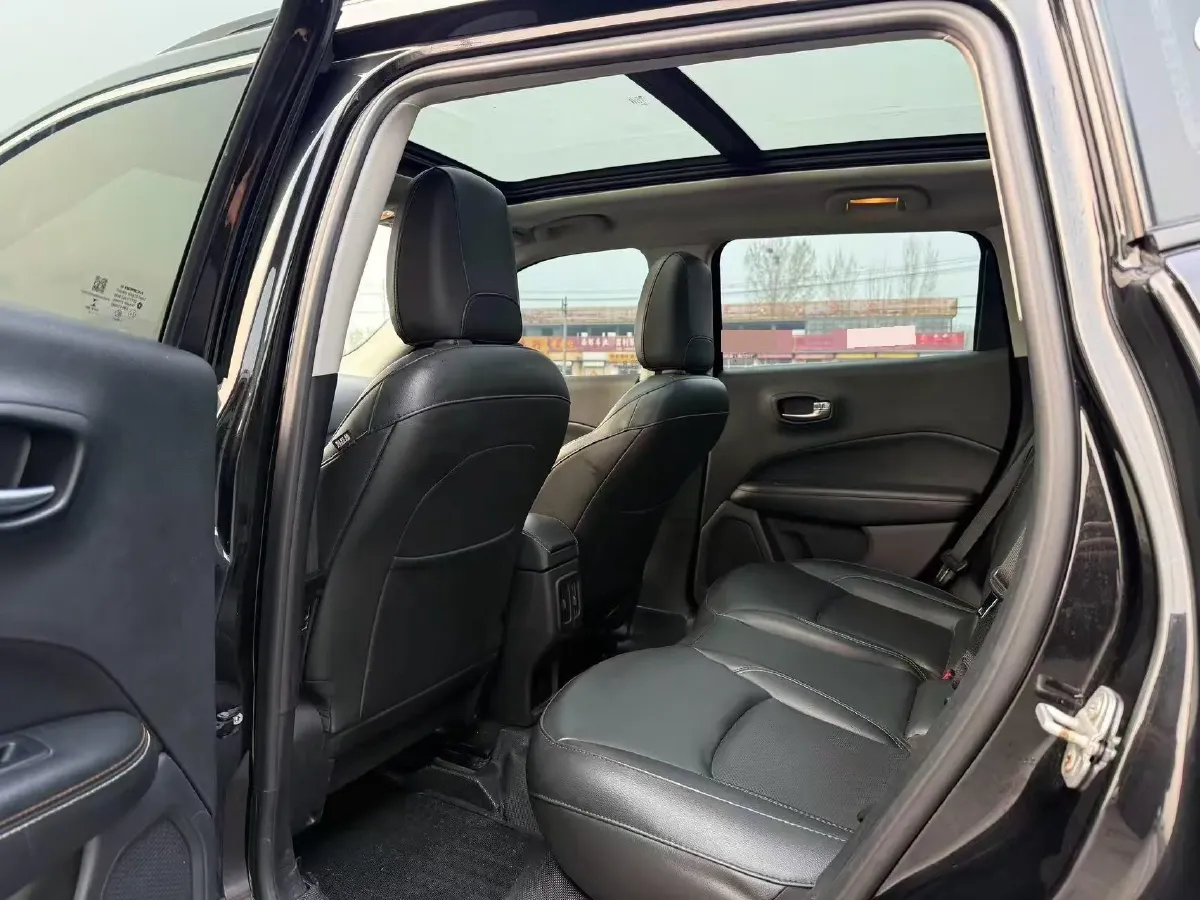 2017 Jeep Compass 1.4T 165HP L4 7DCT,autocango,china used car exporter,china ev exporter,chinese used car exporter,chinese used ev exporter