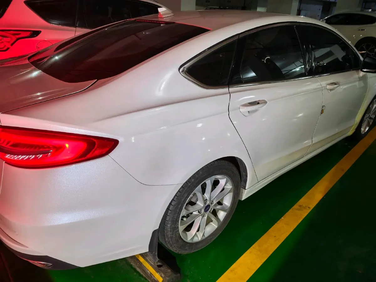 2020 Ford Mondeo 2.0T 207HP L4 6AT,autocango,china used car exporter,china ev exporter,chinese used car exporter,chinese used ev exporter