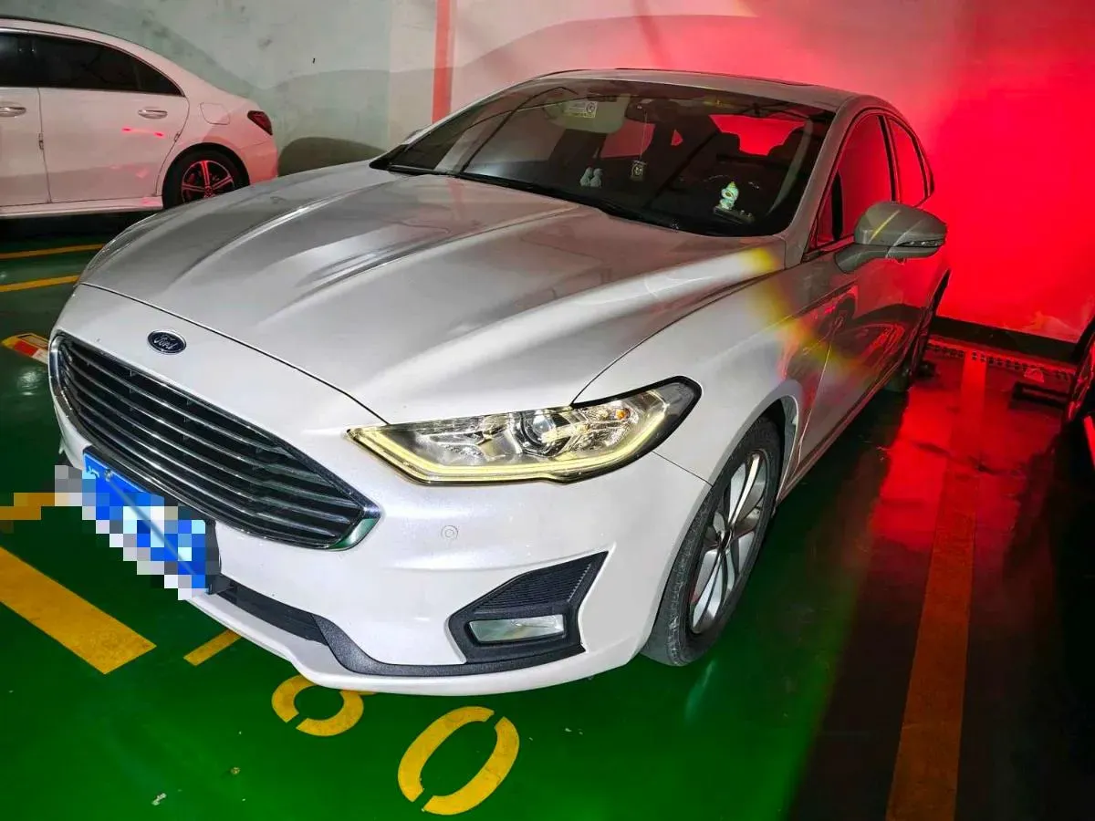 2020 Ford Mondeo 2.0T 207HP L4 6AT,autocango,china used car exporter,china ev exporter,chinese used car exporter,chinese used ev exporter