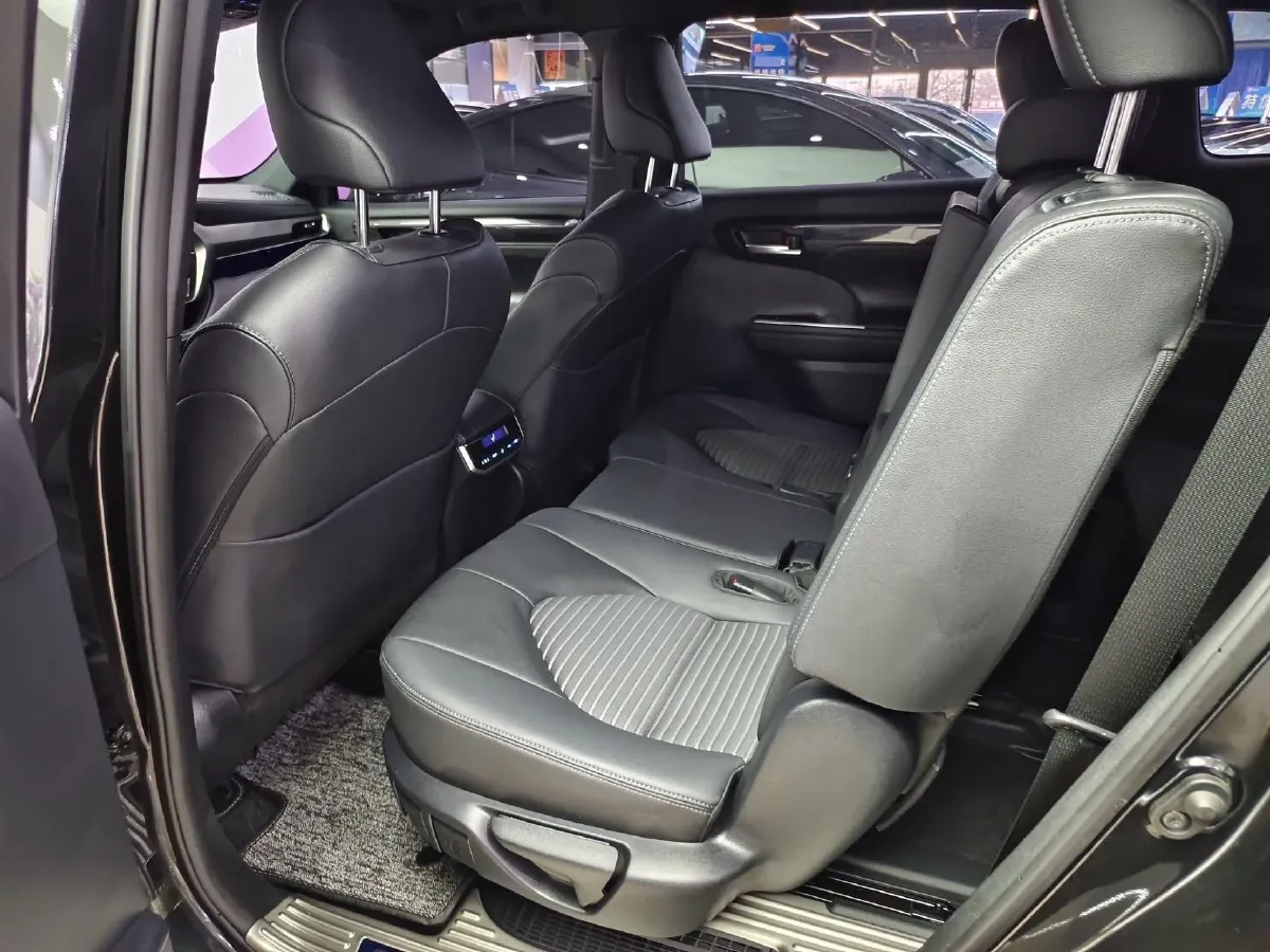 2022 Toyota Crown Kluger 2.5L 192HP L4 E-CVT Hybrid,autocango,china used car exporter,china ev exporter,chinese used car exporter,chinese used ev exporter