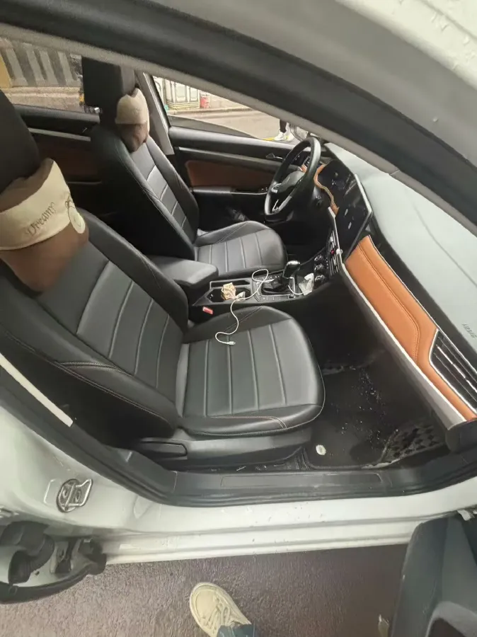 2023 Volkswagen Bora 1.2T 116HP L4 7DCT,autocango,china used car exporter,china ev exporter,chinese used car exporter,chinese used ev exporter