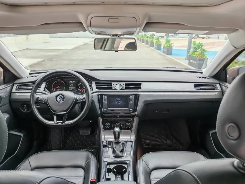 2017 Volkswagen Passat 1.8T 180HP L4 7DCT,autocango,china used car exporter,china ev exporter,chinese used car exporter,chinese used ev exporter