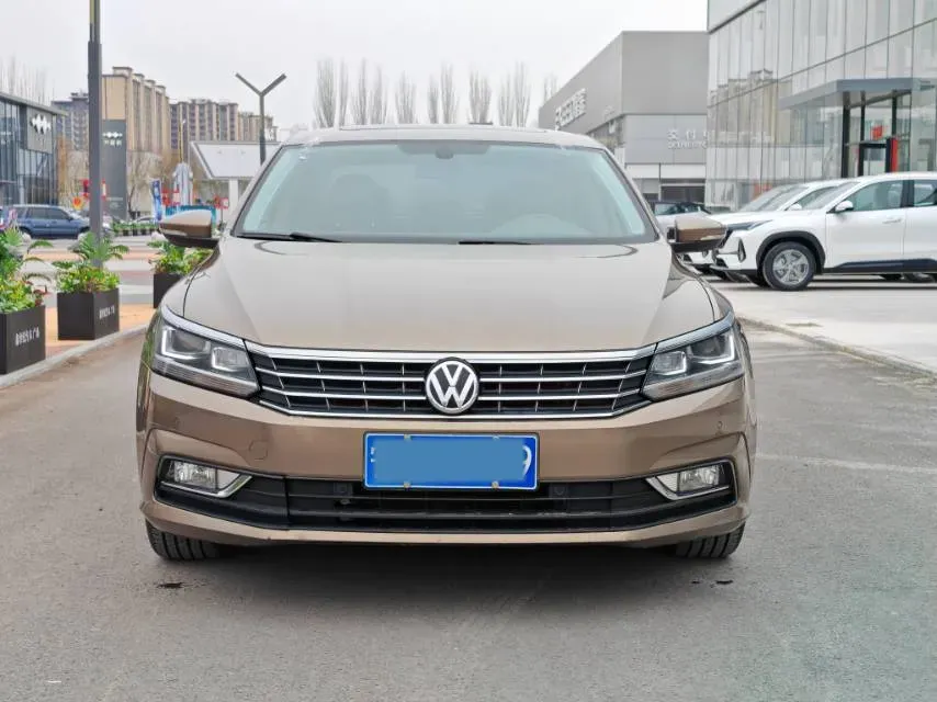 2017 Volkswagen Passat 1.8T 180HP L4 7DCT,autocango,china used car exporter,china ev exporter,chinese used car exporter,chinese used ev exporter