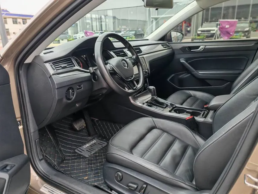 2017 Volkswagen Passat 1.8T 180HP L4 7DCT,autocango,china used car exporter,china ev exporter,chinese used car exporter,chinese used ev exporter