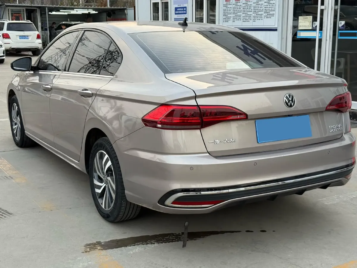 2023 Volkswagen Bora 1.2T 116HP L4 7DCT,autocango,china used car exporter,china ev exporter,chinese used car exporter,chinese used ev exporter