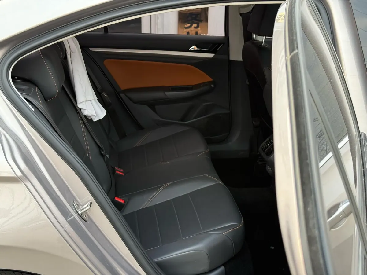 2023 Volkswagen Bora 1.2T 116HP L4 7DCT,autocango,china used car exporter,china ev exporter,chinese used car exporter,chinese used ev exporter