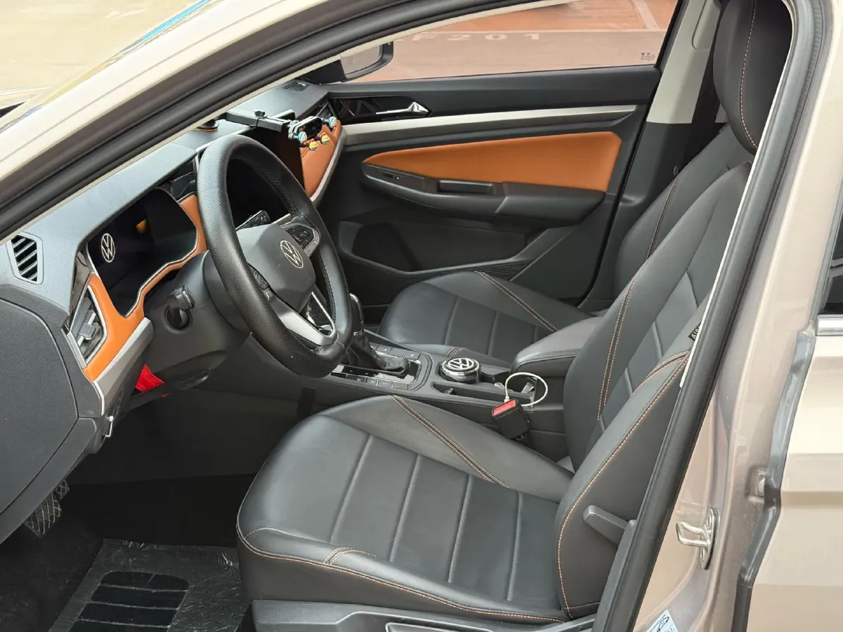 2023 Volkswagen Bora 1.2T 116HP L4 7DCT,autocango,china used car exporter,china ev exporter,chinese used car exporter,chinese used ev exporter