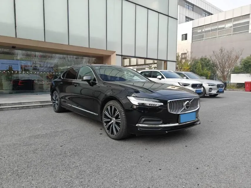 2025 Volvo S90 2.0T 250HP L4 8AT,autocango,china used car exporter,china ev exporter,chinese used car exporter,chinese used ev exporter