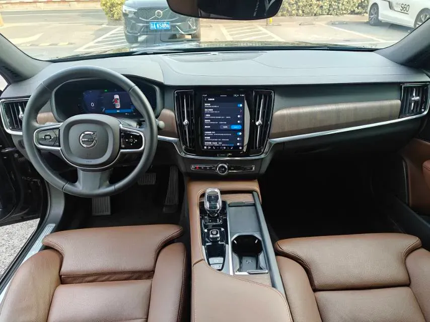 2025 Volvo S90 2.0T 250HP L4 8AT,autocango,china used car exporter,china ev exporter,chinese used car exporter,chinese used ev exporter