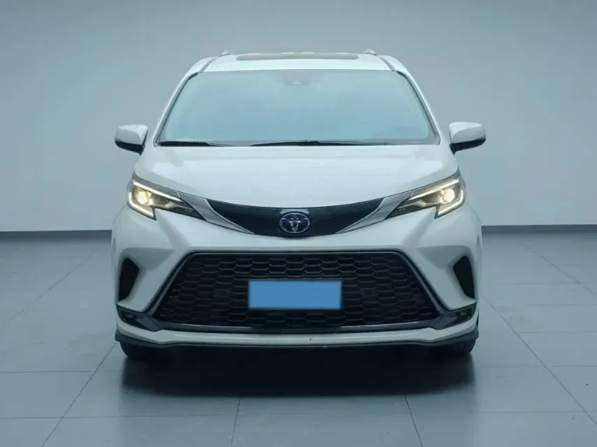 2023 Toyota Granvia 2.5L 189HP L4 E-CVT Hybrid,autocango,china used car exporter,china ev exporter,chinese used car exporter,chinese used ev exporter